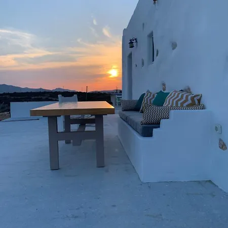 Sunset View House Close To The Sea *